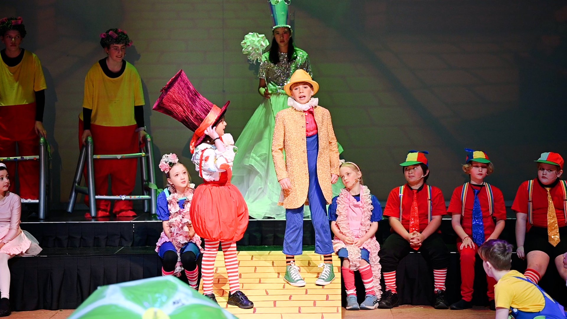 Wizard Of Oz Show Clips 16